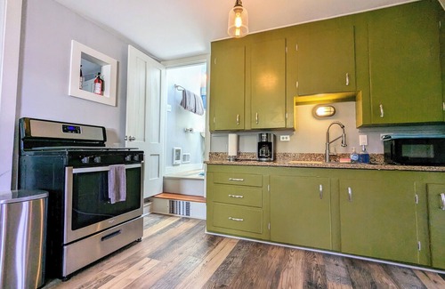 Brooksville Apartment | Artistic Coastal Apartment: Guest Rated 9.8 with Breakfast