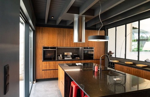Bonfim House | ARTY PORTO - Elegant Duplex with Garden & Top Ratings
