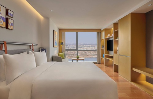 Pudong Hotel | Top-Rated Artyzen Habitat Lingang Shanghai with Family Amenities