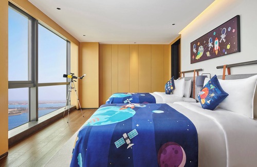 Pudong Hotel | Top-Rated Artyzen Habitat Lingang Shanghai with Family Amenities