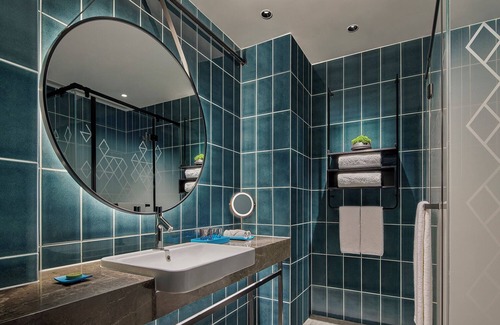 Pudong Hotel | Top-Rated Artyzen Habitat Lingang Shanghai with Family Amenities