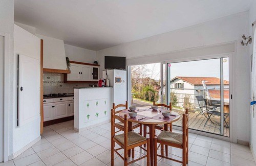 Behobie Apartment | Artzain quiet apartment halfway between the sea and the countryside