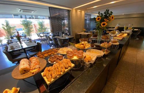 Presidente Prudente Hotel | Discover Aruá Hotel: Pet-Friendly Retreat with Pool