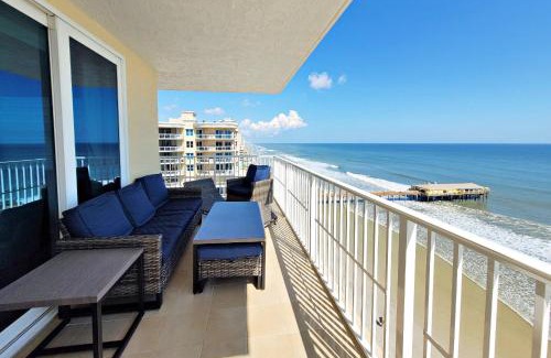 Ocean View Halifax Estates House | Oceanfront Aruba Condo Unit #1102 with Hot Tub & Views