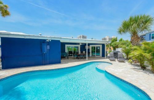 Siesta Key Village House | Discover Aruba: 4-Star Pet-Friendly Paradise with Pool