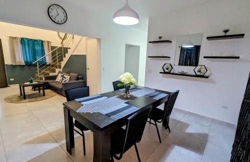 Oranjestad House | Cozy Aruba Vacation House - Guest Rated 9.7/10!