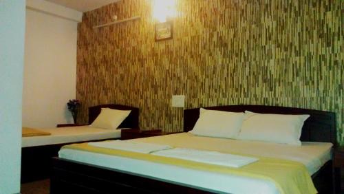 Chidambaram Cabin | Convenient Family Stay at Arudhra Residency with Dining