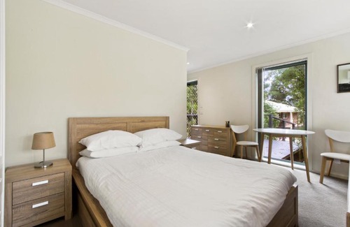 Metung House | Discover Aruma: A Pet-Friendly Family Retreat Awaits