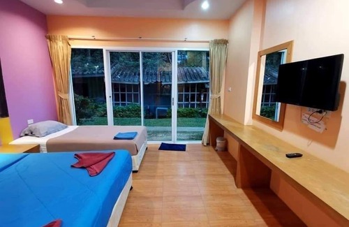 Ko Chang Hotel | Family-Friendly Retreat at Arunee Resort Koh Chang