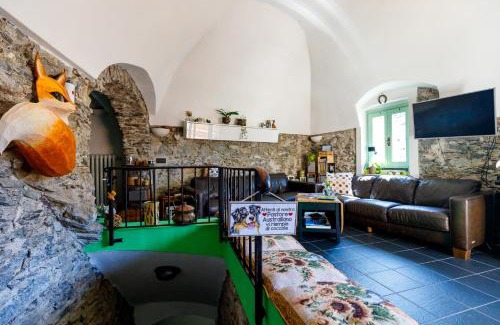 Castelbianco Bed & Breakfast | Relax at Arvé Castelbianco: Pet-Friendly B&B with Hot Tub