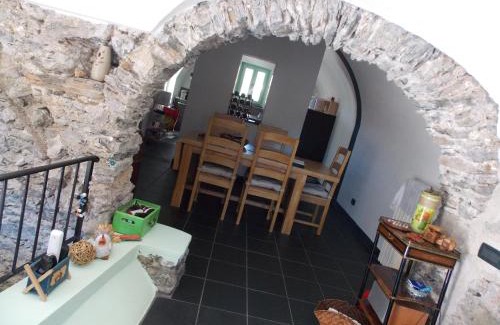Castelbianco Bed & Breakfast | Relax at Arvé Castelbianco: Pet-Friendly B&B with Hot Tub