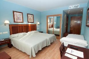 Carbajal de la Legua Hotel | Elegant ARVA Santiago León: Oceanfront Poolside Retreat