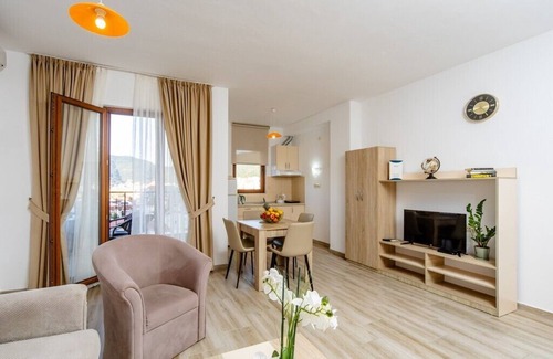 Budva Apartment | Scenic Arvala Lux Apartments with Breathtaking Sea Views