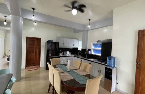Talomo District Villa | Top-Rated Arviz Apartelle with Pool and Spa Amenities