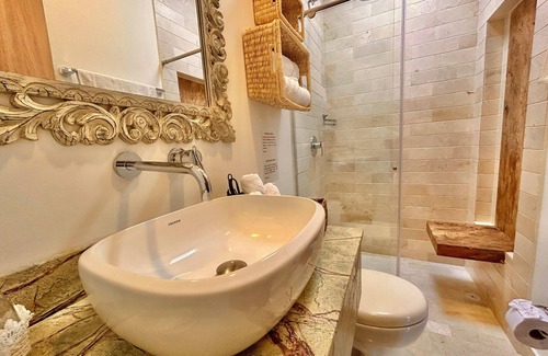 El Penol Hotel | Ocean View Bliss at Arvum Hotel Boutique - 4 Star Stay