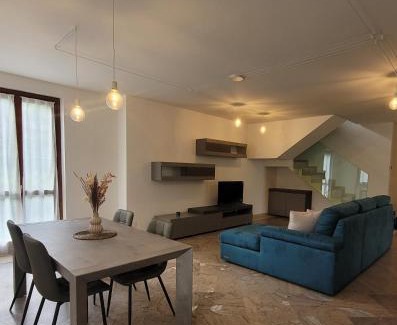 Torre Boldone House | Pet-Friendly Arya Apartment: Guest Rated 9.8/10