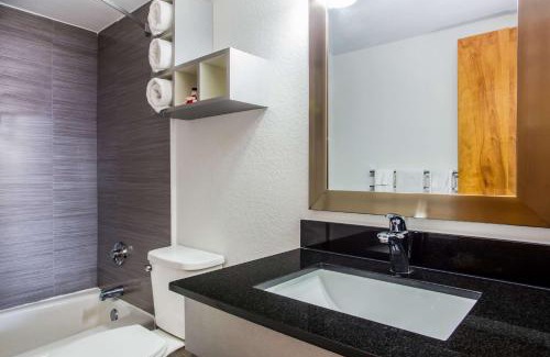Ormond Beach Hotel | Discover Arya Blu Inn and Suites with Oceanfront Comfort