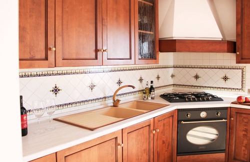 Sant'Agnello House | Arya's House: Sea View, Wi-Fi, and Family-Friendly Amenities