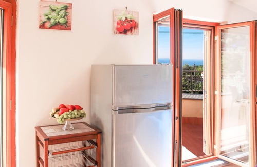 Sant'Agnello House | Arya's House: Sea View, Wi-Fi, and Family-Friendly Amenities
