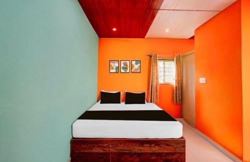 Ganjam Hotel | Aryas comforts near Gumbaz