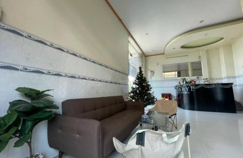 Ninh Kieu Hotel | Family-Friendly ARYE Guest House with Great Reviews