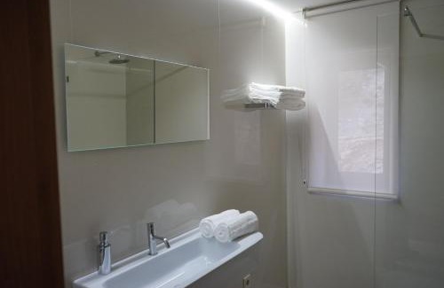Arcos de Valdevez Villa | Discover As Cabanas dos Netinhos: Oceanfront Bliss Awaits