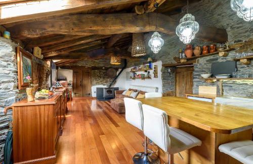Villanueva de Oscos Apartment | As Casias d'Oscos