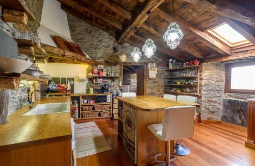 Villanueva de Oscos Apartment | As Casias d'Oscos