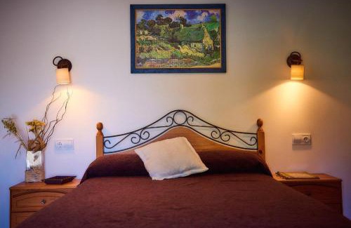 Redondela House | Oceanfront Bliss at As Chivas - Rated 8.5/10 by Guests