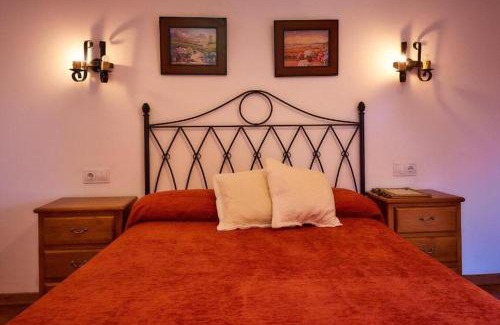 Redondela House | Oceanfront Bliss at As Chivas - Rated 8.5/10 by Guests