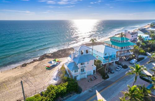 Stuart House | Unforgettable Getaway at As Good as it Gets Hotel