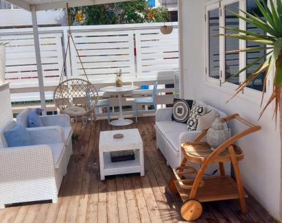 Mindelo House | Seaside Serenity at As Hortênsias - Rated 9/10 by Guests