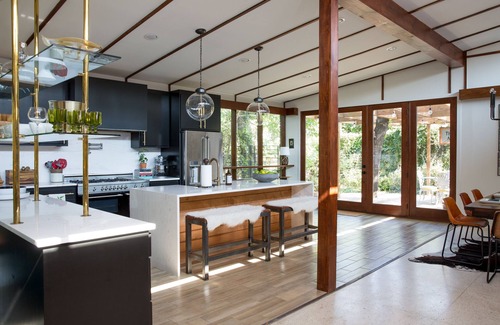 Mountainview House | Experience Waco's Mid Century Modern Home - 9.8 Guest Rated!