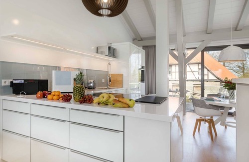 Waase House | Experience AS1A - Old Barn with Spa & Pet-Friendly Comfort