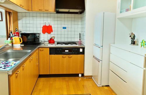 Asahikawa House | Top-Rated Asahikawa House with Kitchen & Family Amenities