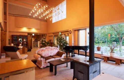 Tsumagoi Hotel | Asama Kogen Hotel: Family-Friendly Retreat with Dining