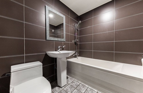 Asan Hotel | Eco-Friendly Asan Amour: Family & Breakfast Ready!