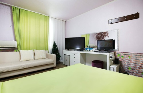 Oncheon-dong Hotel | Budget-Friendly Stay at Asan Hyatt with Family Amenities