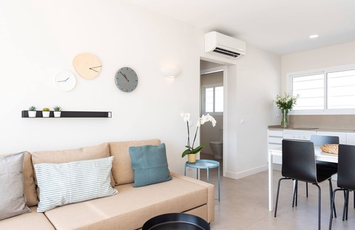 San Agustin Apartment | Asara Playa Apartment: Oceanfront Oasis with Pool & Spa