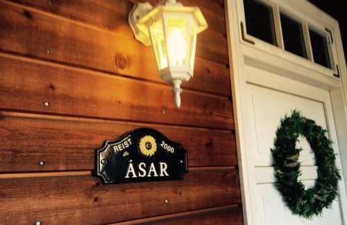Akureyri Bed & Breakfast | Ásar Guesthouse: Pet-Friendly Retreat with Hot Tub, Rated 9.9