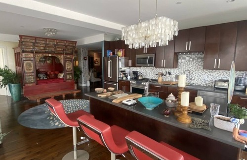 Asbury Park Condo | Cozy Asbury Park 2 BR Loft Condo with Breakfast Included