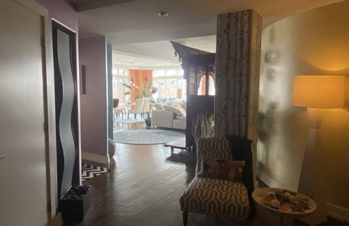 Asbury Park Condo | Cozy Asbury Park 2 BR Loft Condo with Breakfast Included