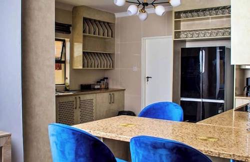 Jwaneng House | Ascentia Guest House: Family-Friendly with Breakfast Included