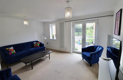 Ascot House | Ascot Four Bedroom House With Garden