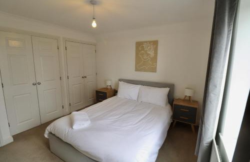 Ascot House | Ascot Four Bedroom House With Garden