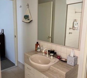Ascot Bed & Breakfast | Elegant Ascot on Swan Bed & Breakfast: 4-Star Comfort Awaits
