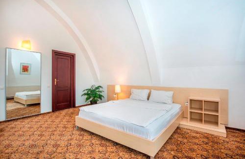 Brasov House | Discover AselTur Brasov: Family-Friendly with Top Amenities