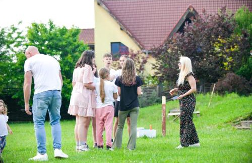Brasov House | Discover AselTur Brasov: Family-Friendly with Top Amenities