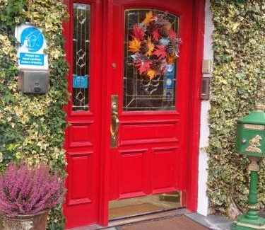 Roscoe Bed & Breakfast | Discover Ash Grove House: Top-Rated 4-Star Retreat