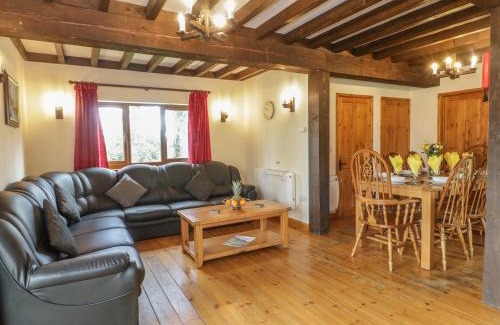 Watchet House | Pet-Friendly Ash Lodge: 4-Star Stay with Top Reviews